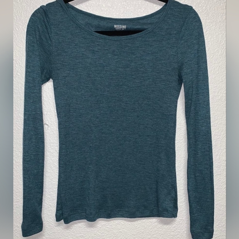 Elena Gilberts top
